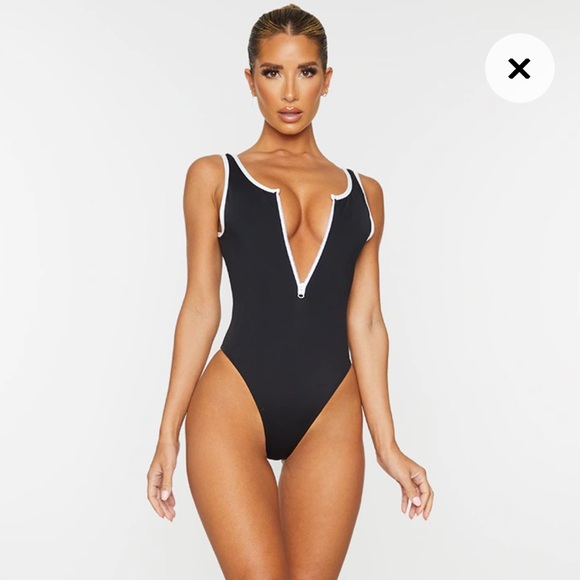 Black one piece swim - Picture 3 of 7